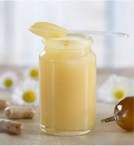 Anzer Ballıköyü Kooperatifi - Ari sütü Yerli 100 gr 2024 Mayis üretimi Anzer Ballıköyü Kooperatifi - Ari sütü Yerli 100 gr 2024 Mayis üretimi